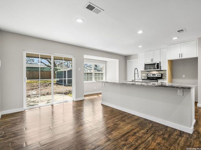 509 Hickman, Boerne, TX 78006