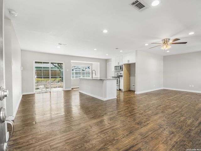 509 Hickman, Boerne, TX 78006