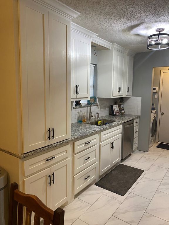 Image 5 of property listing at 294 Amistad Road, San Angelo, TX 76901