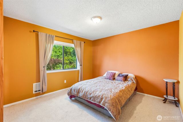 423 106th Place SW, Everett, WA 98204