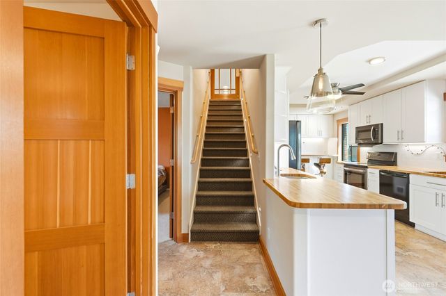 423 106th Place SW, Everett, WA 98204