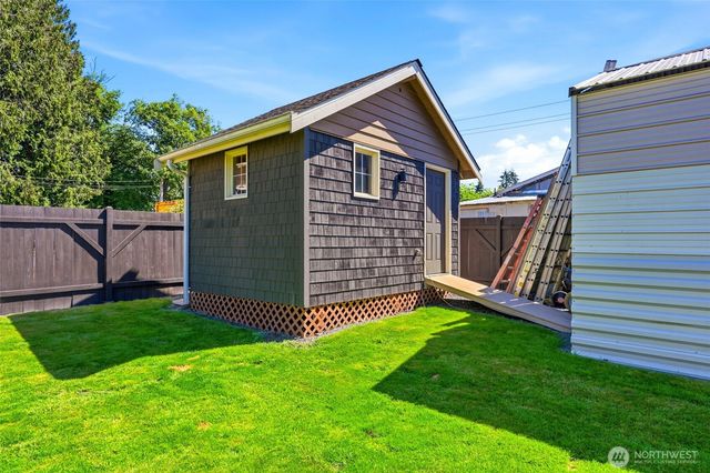 423 106th Place SW, Everett, WA 98204