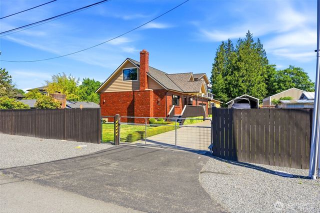 423 106th Place SW, Everett, WA 98204