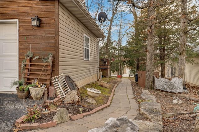 134 Deer Park Circle, Kimberling City, MO 65686