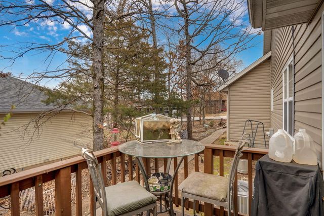 134 Deer Park Circle, Kimberling City, MO 65686