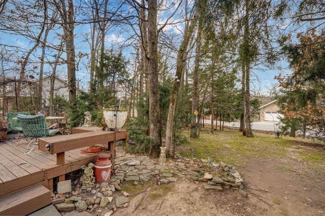 134 Deer Park Circle, Kimberling City, MO 65686