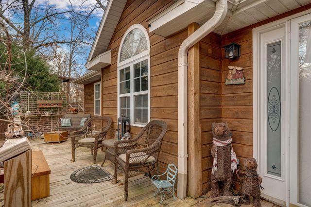 134 Deer Park Circle, Kimberling City, MO 65686