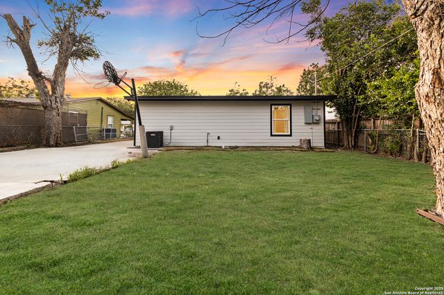 314 Shrine, San Antonio, TX 78221