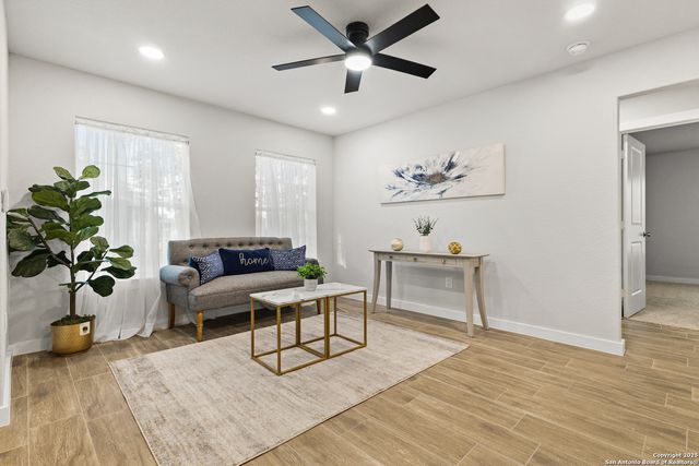 314 Shrine, San Antonio, TX 78221