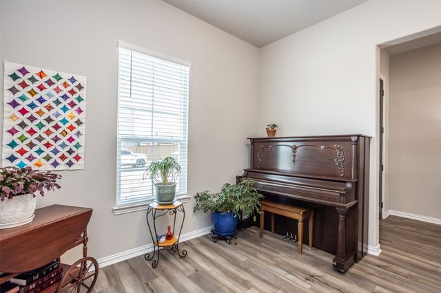 622 Juneau Street, Gainesville, TX 76240