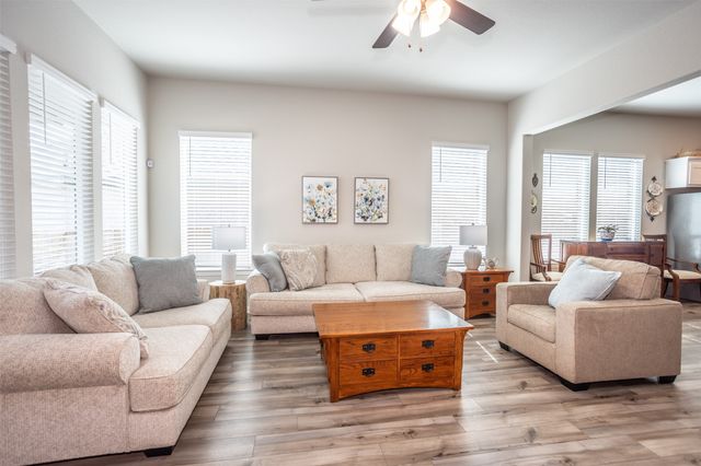 622 Juneau Street, Gainesville, TX 76240