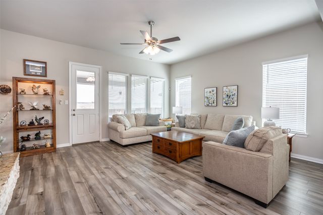 622 Juneau Street, Gainesville, TX 76240