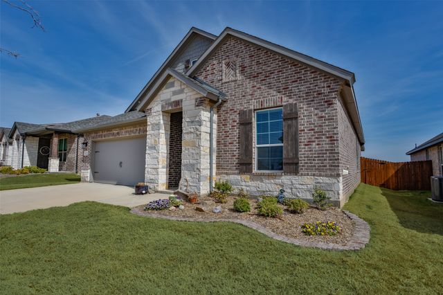 622 Juneau Street, Gainesville, TX 76240