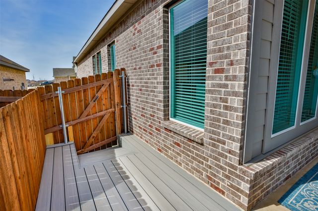 622 Juneau Street, Gainesville, TX 76240