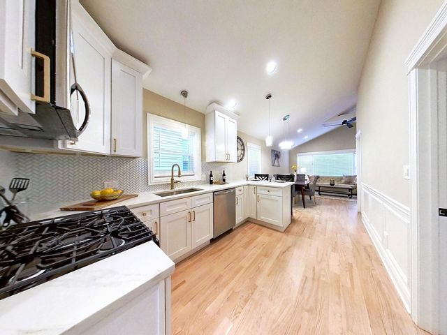 9221 S Normal Avenue, Chicago, IL 60620