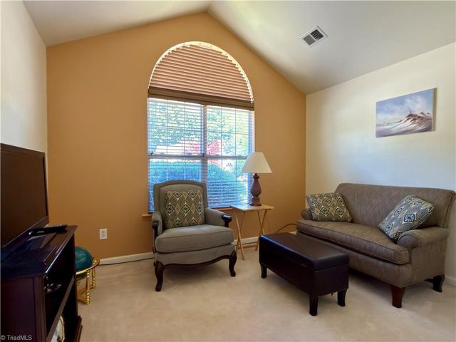 3706 Queenswood Lane, Jamestown, NC 27282