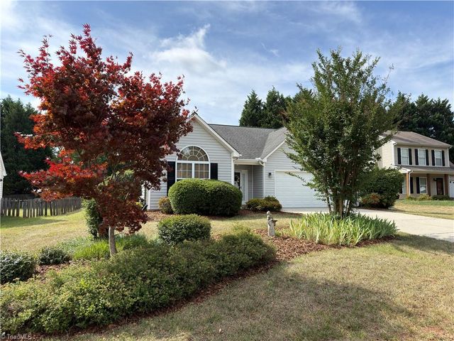 3706 Queenswood Lane, Jamestown, NC 27282