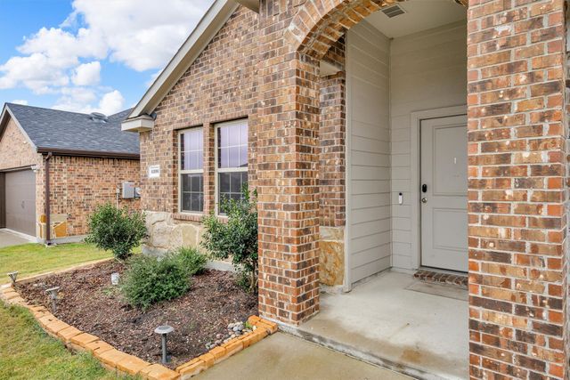 4206 Showboat Lane, Forney, TX 75126