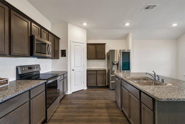 4206 Showboat Lane, Forney, TX 75126