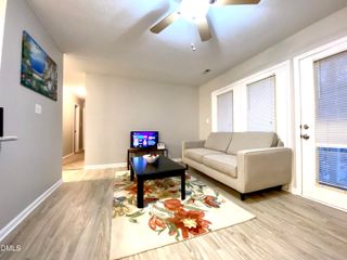 1521 Creekwood Court 201, Raleigh, NC 27603