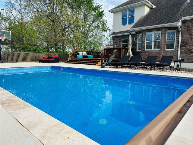 716 SW 163rd Street, Lee's Summit, MO 64082