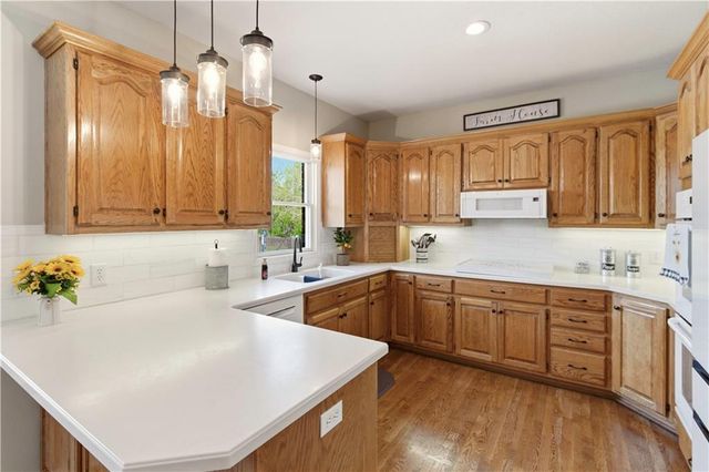 716 SW 163rd Street, Lee's Summit, MO 64082