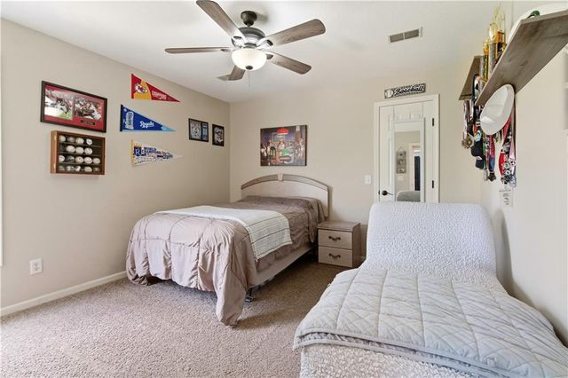 716 SW 163rd Street, Lee's Summit, MO 64082