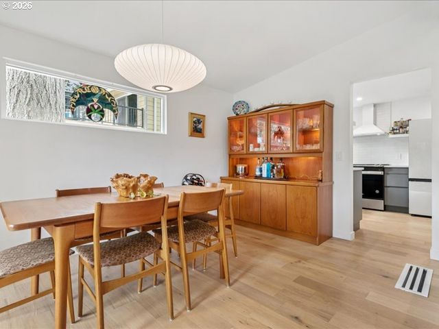 7650 Sw 141ST Ave, Beaverton, OR 97008