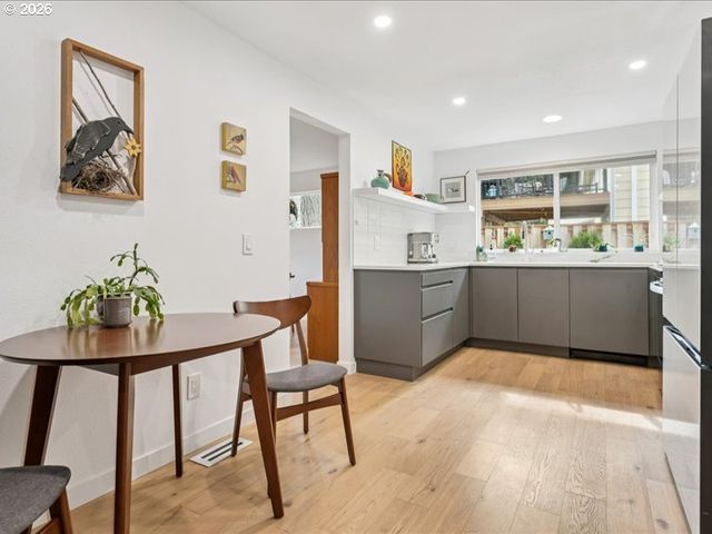 7650 Sw 141ST Ave, Beaverton, OR 97008