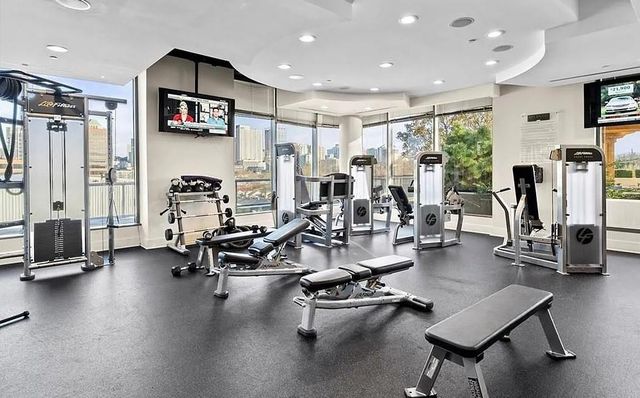 270 17th Street NW 1201, Atlanta, GA 30363