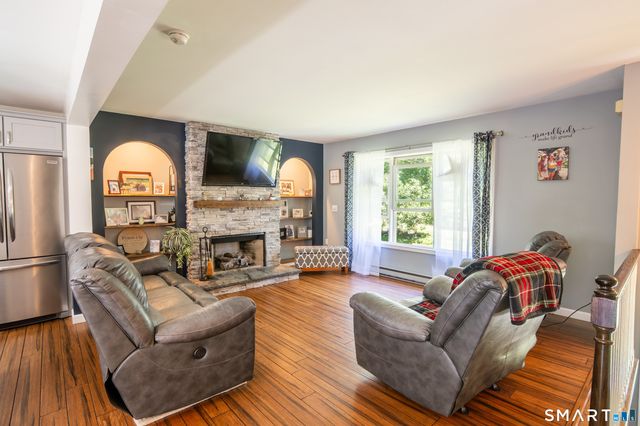 25 Woodward Road, Brooklyn, CT 06234