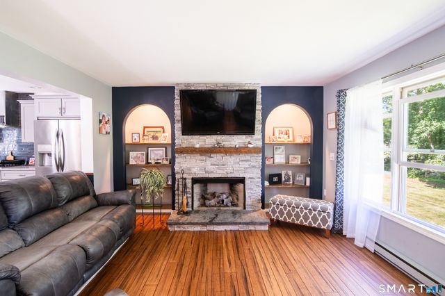 25 Woodward Road, Brooklyn, CT 06234