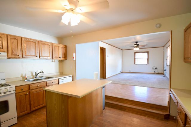 123 8th Street, Oolitic, IN 47421