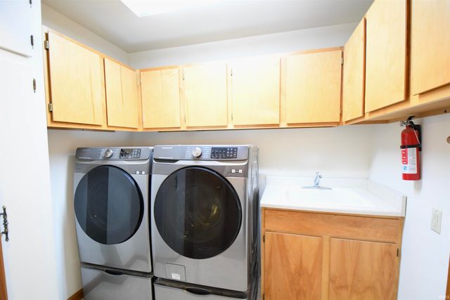 123 8th Street, Oolitic, IN 47421