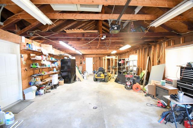 123 8th Street, Oolitic, IN 47421