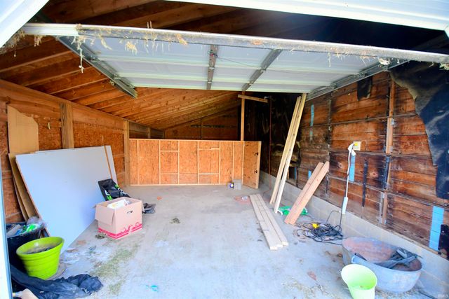 123 8th Street, Oolitic, IN 47421