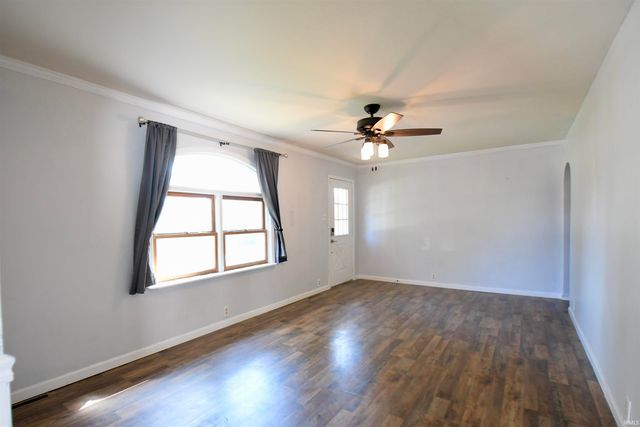 123 8th Street, Oolitic, IN 47421
