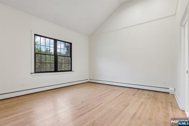 1050 Ramapo Valley Road, Mahwah, NJ 07430