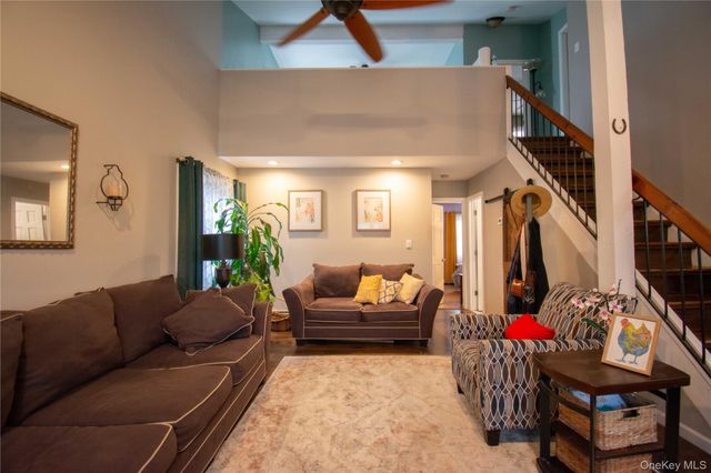 36 Narragansett Avenue, Medford, NY 11763