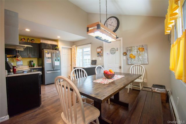 36 Narragansett Avenue, Medford, NY 11763