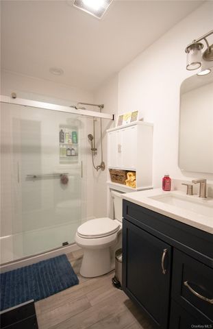 36 Narragansett Avenue, Medford, NY 11763