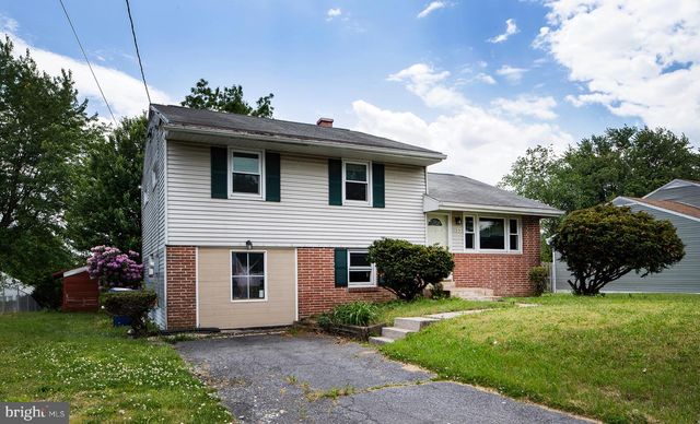 13 JUDY LN, Harrisburg, PA 17112