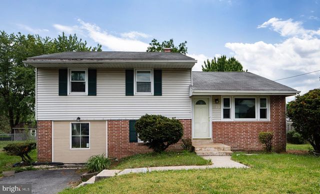 13 JUDY LN, Harrisburg, PA 17112