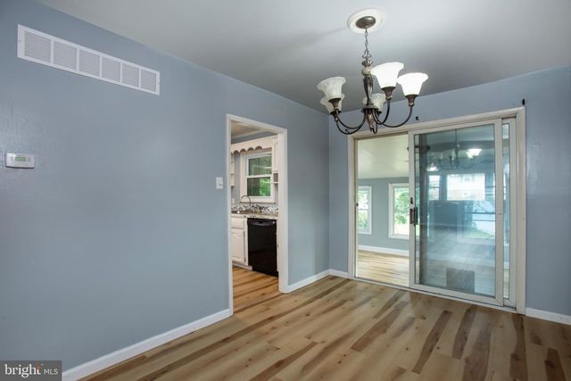 13 JUDY LN, Harrisburg, PA 17112