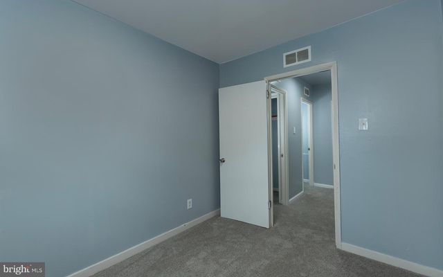 13 JUDY LN, Harrisburg, PA 17112
