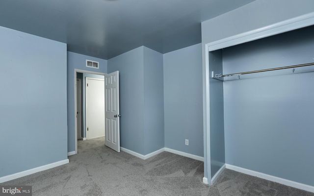 13 JUDY LN, Harrisburg, PA 17112