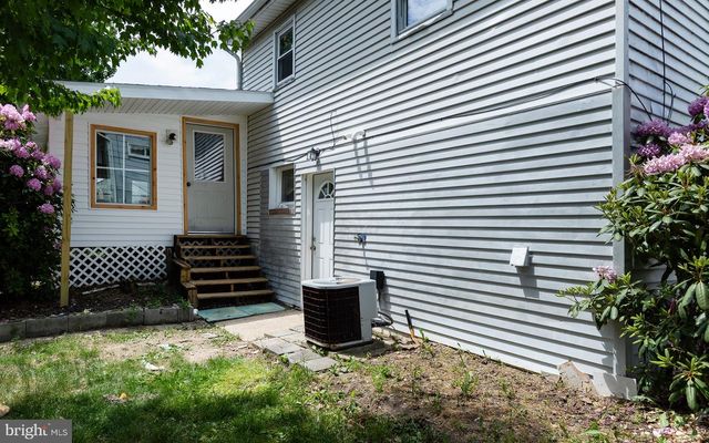 13 JUDY LN, Harrisburg, PA 17112