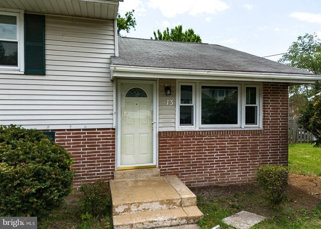 13 JUDY LN, Harrisburg, PA 17112