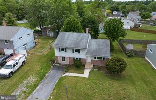13 JUDY LN, Harrisburg, PA 17112