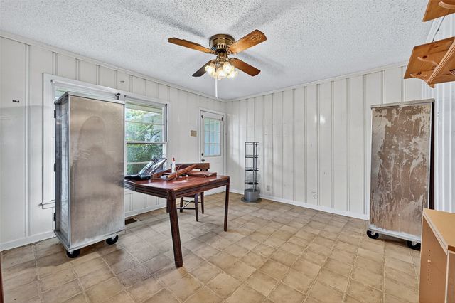 2300 N Shannon Street, Sherman, TX 75092